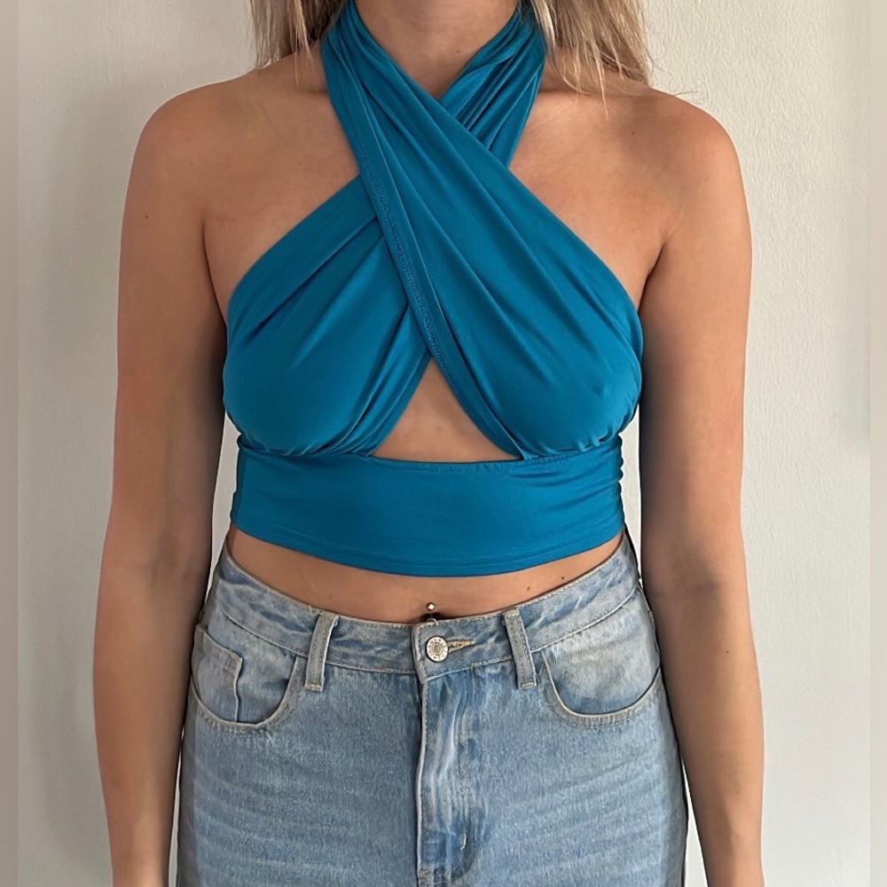 Blue cross neck crop top